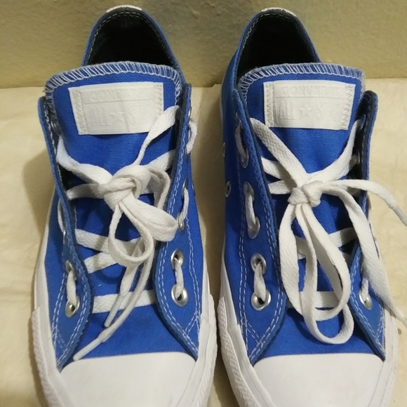 Exclusive Converse Low Tops - Picture 11 of 16